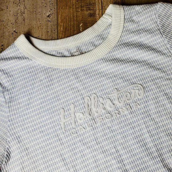 Hollister Ribbed Blue and White Cropped Striped T-Shirt Juniors Size XL - Picture 6 of 15